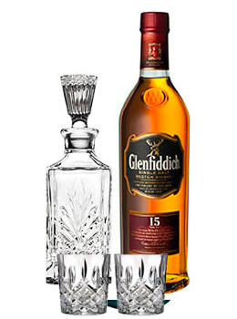 GLENFIDDICH 15 YEAR OLD SINGLE MALT - 750ML COLLABORATION GIFT SET                                                              