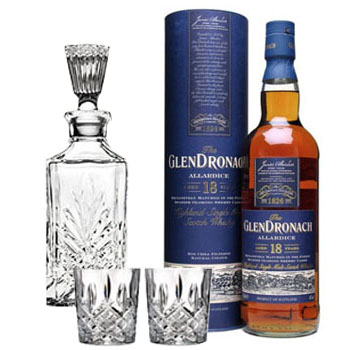 GLENDRONACH SCOTCH SINGLE MALT 18 YEAR ALLARDICE COLLABORATION GIFT SET
