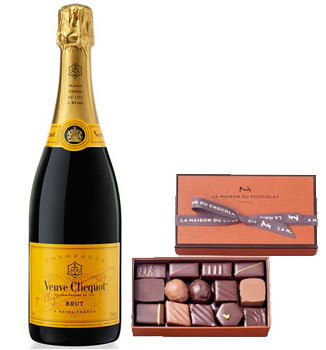 LA MAISON DU CHOCOLAT COFFRET WITH 