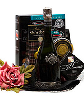 SPARKLING GREETINGS SPARKLING WINE GIFT BASKET                                                                                  