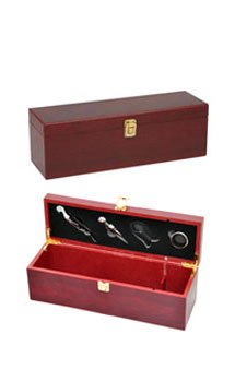 WINE ACCESSORY GIFT SET BOX - CUSTOM ENGRAVED